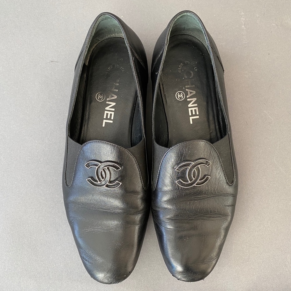 Chanel Black Leather Loafers 37